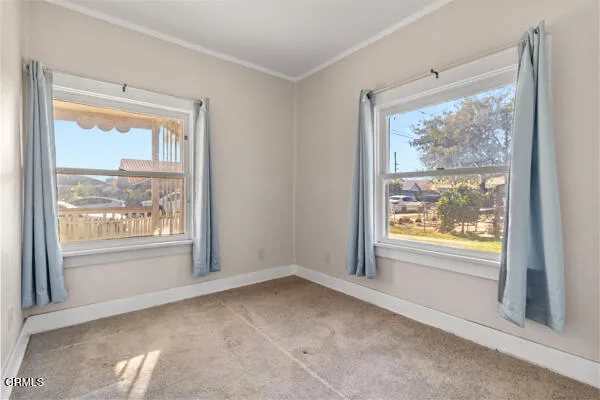 949 Blaine Avenue, Fillmore, California 93015 home-pic-9