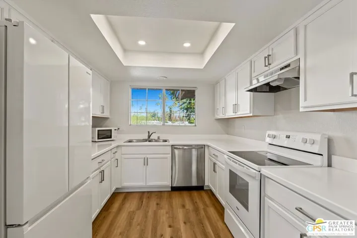 2001 E Camino Parocela B8, Palm Springs, California 92264