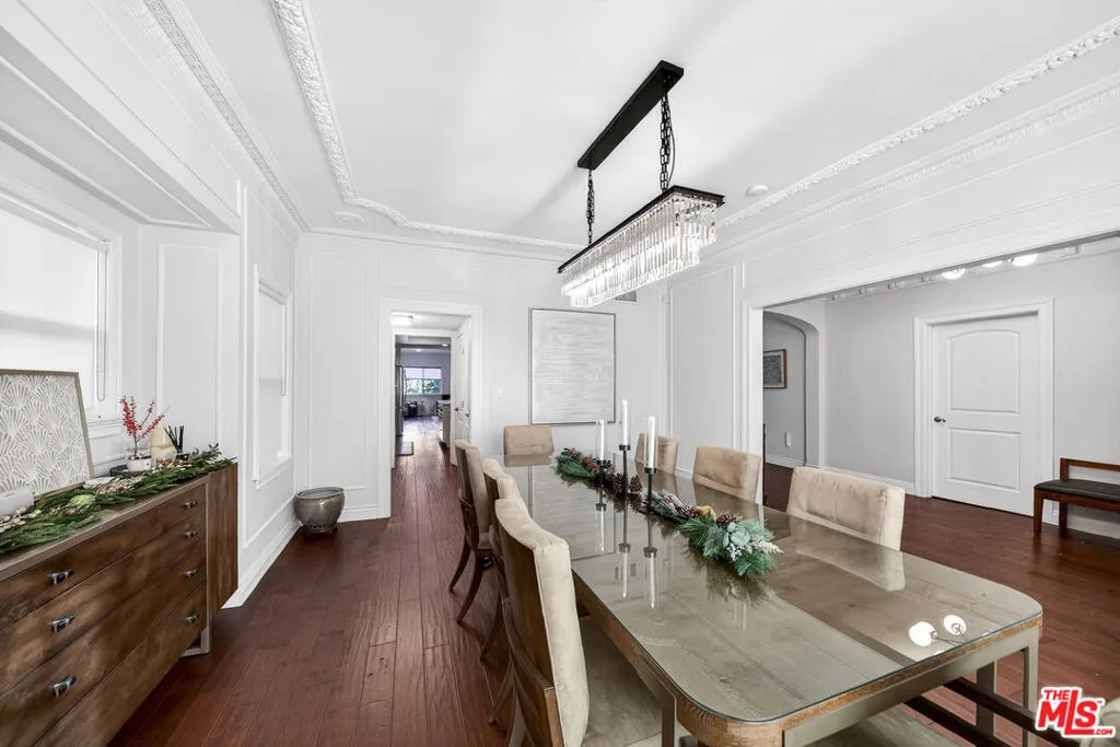 416 S Van Ness Avenue, Los Angeles, California 90020 home-pic-7