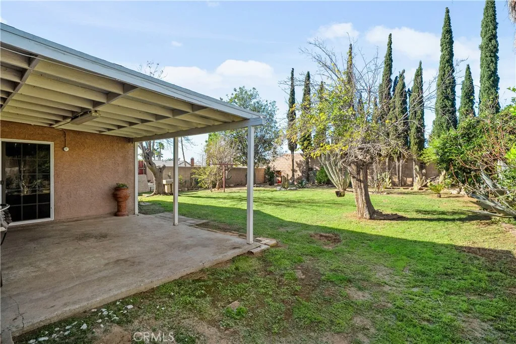 7494 Lemon Street, Fontana, California 92336 home-pic-13