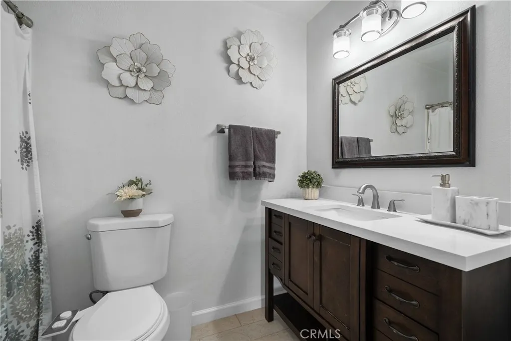 7494 Lemon Street, Fontana, California 92336 home-pic-8