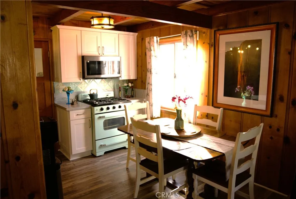 1671 Twin Lakes, Wrightwood, California 92397 home-pic-11
