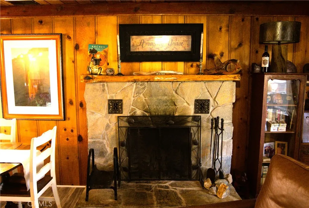 1671 Twin Lakes, Wrightwood, California 92397 home-pic-14