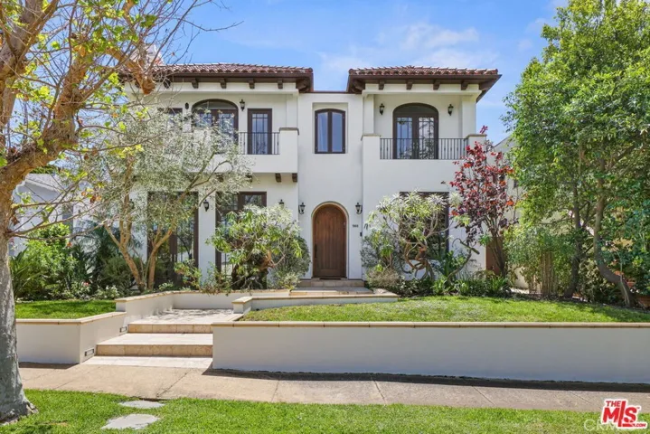 560 Radcliffe Avenue, Pacific Palisades, California 90272