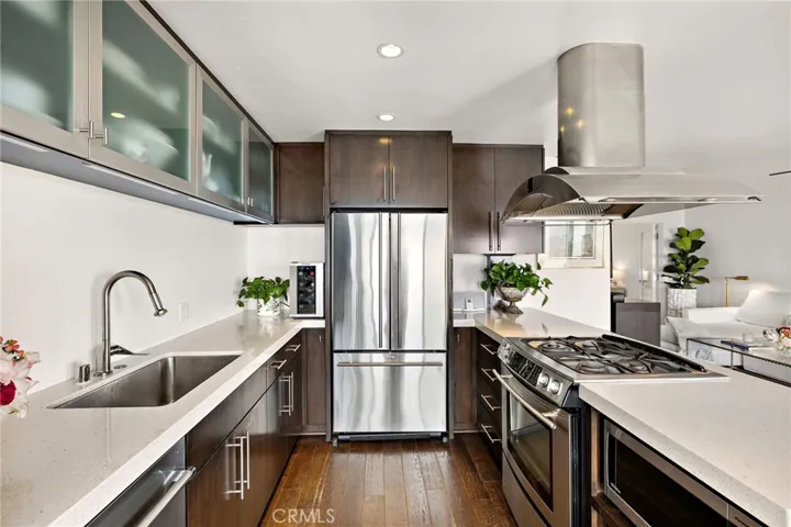 Beautiful upgrade kitchen opens to the family room & dining room.