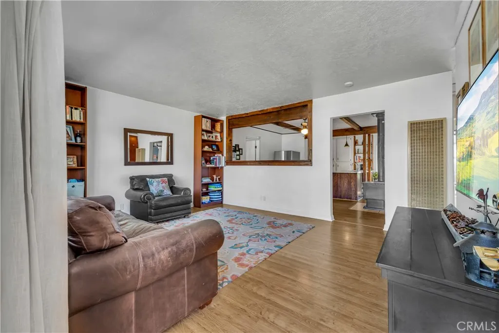 8728 Leona, Leona Valley, California 93551 home-pic-4