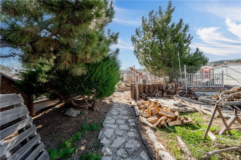 8728 Leona, Leona Valley, California 93551 home-pic-20