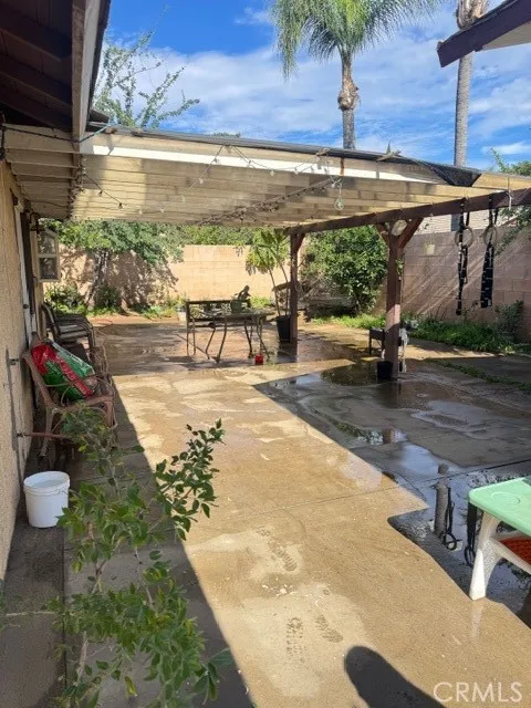 10555 Elm Ave, Bloomington, California 92316 home-pic-16