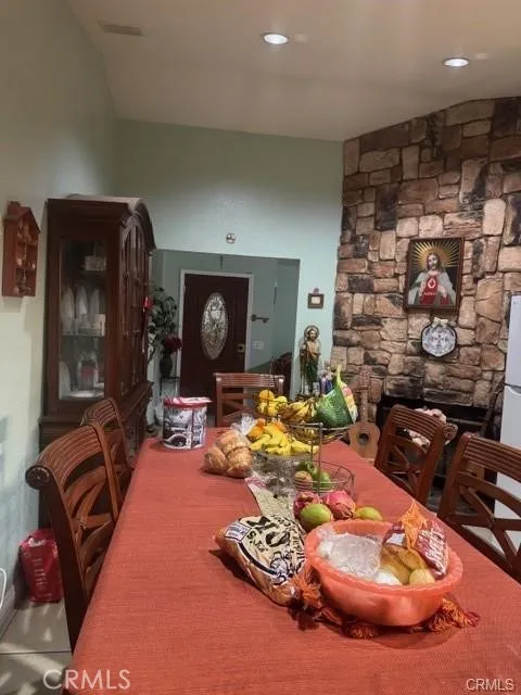 10555 Elm Ave, Bloomington, California 92316 home-pic-6