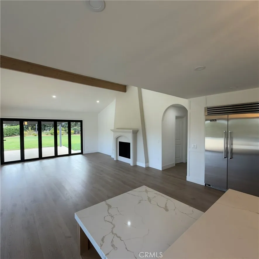 30716 E Sunset Drive S, Redlands, California 92373 home-pic-8