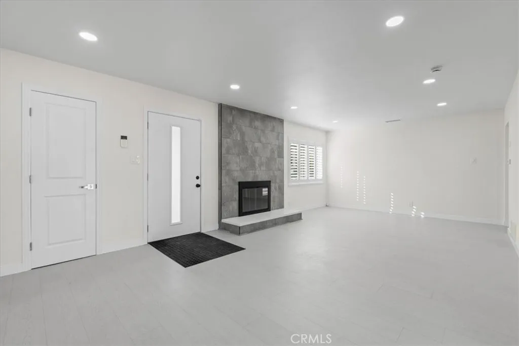 2470 W 6th Street, San Bernardino, California 92410 home-pic-10