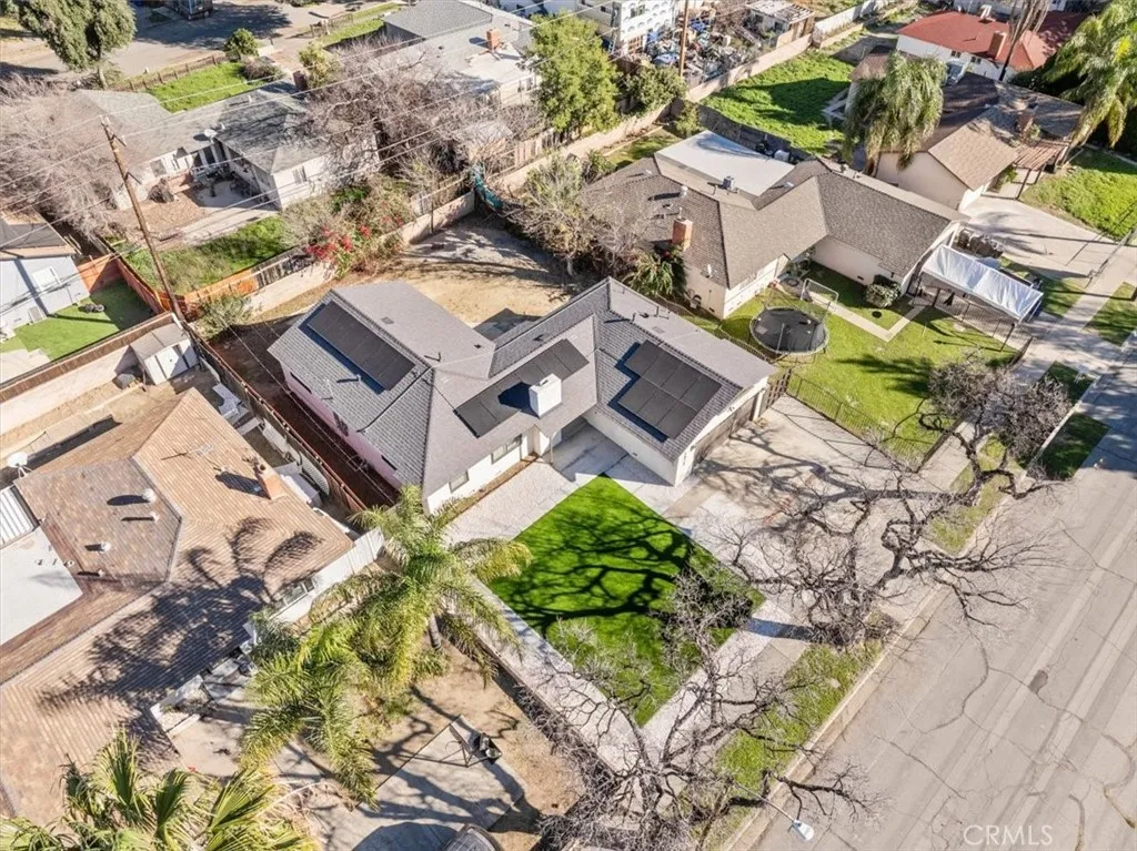 2470 W 6th Street, San Bernardino, California 92410 home-pic-32