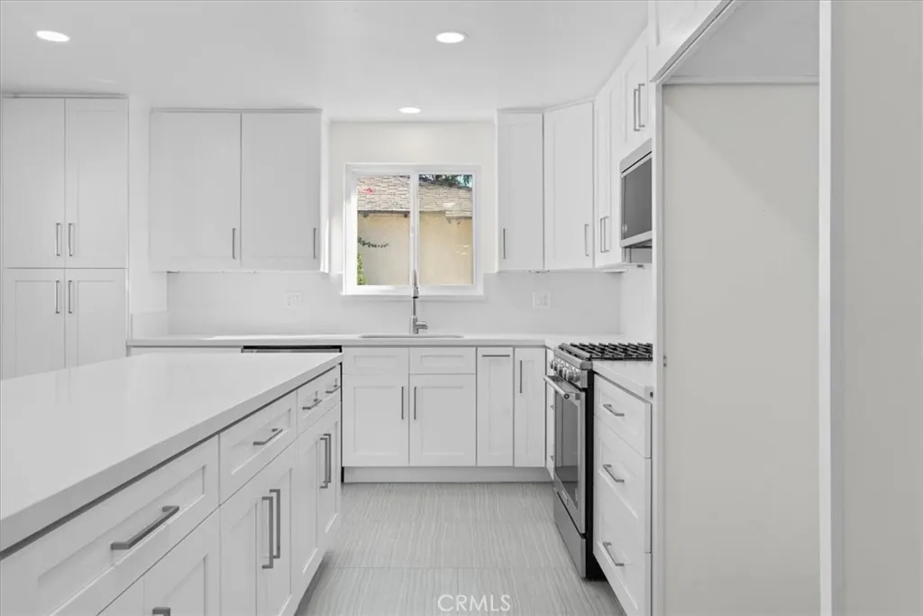 2470 W 6th Street, San Bernardino, California 92410 home-pic-26