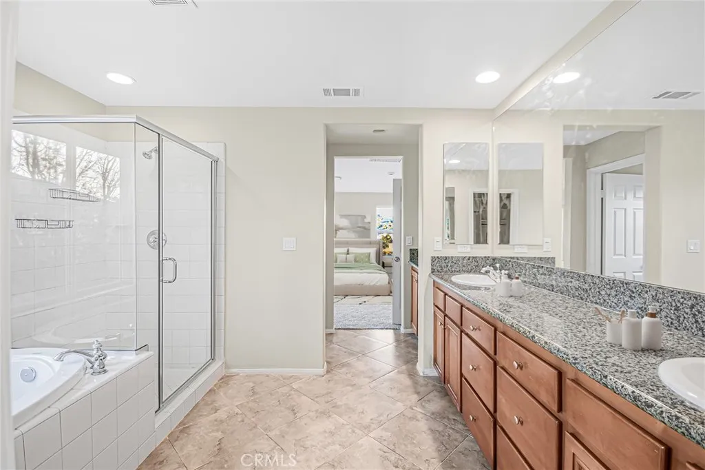 27323 English Oak Court, Canyon Country, California 91387 home-pic-14