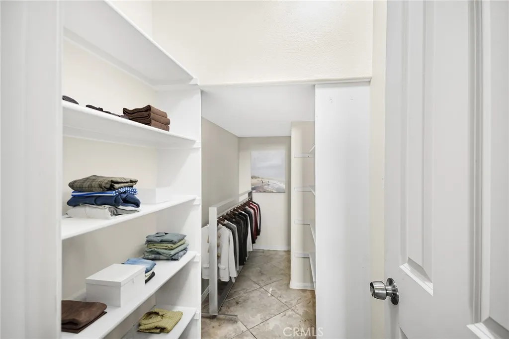 27323 English Oak Court, Canyon Country, California 91387 home-pic-7