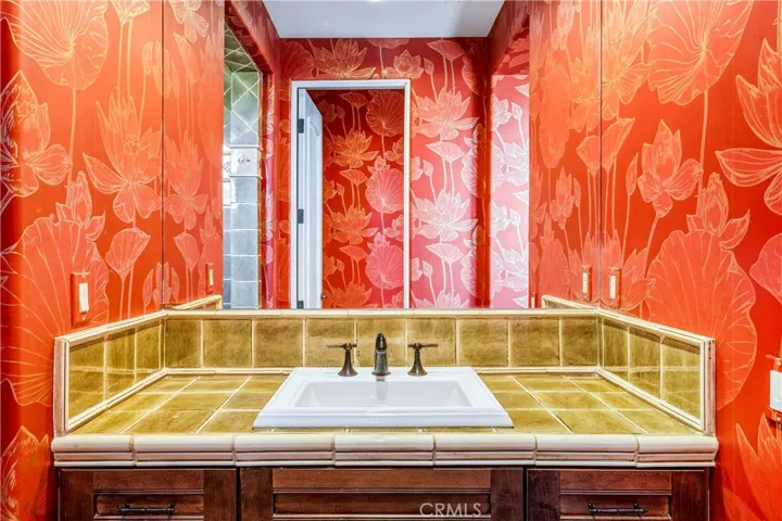 Second En-suite Bathroom