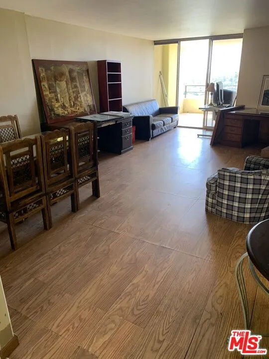 4265 Marina City Drive 407, Marina Del Rey, California 90292 home-pic-4