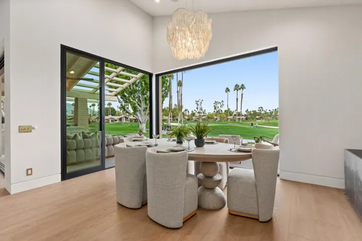 022_RCM_150RunningSpringsDr