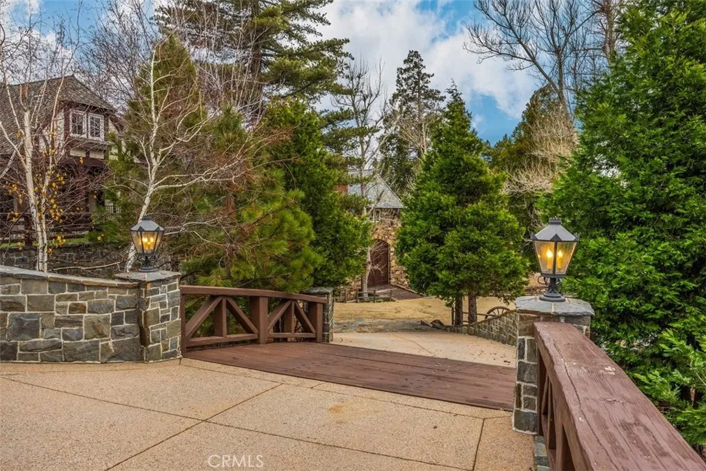 29162 Bald Eagle Ridge Rd, Lake Arrowhead, California 92352 home-pic-44