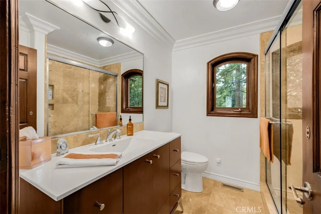 29162 Bald Eagle Ridge Rd, Lake Arrowhead, California 92352 home-pic-13