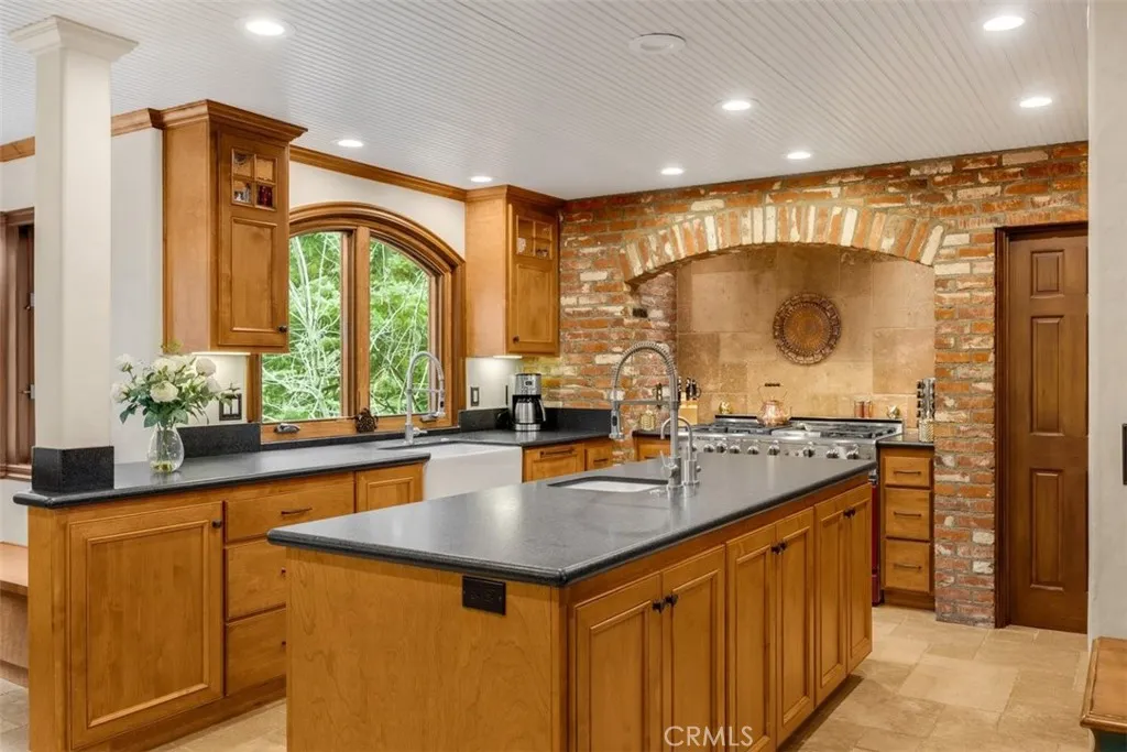 29162 Bald Eagle Ridge Rd, Lake Arrowhead, California 92352 home-pic-24