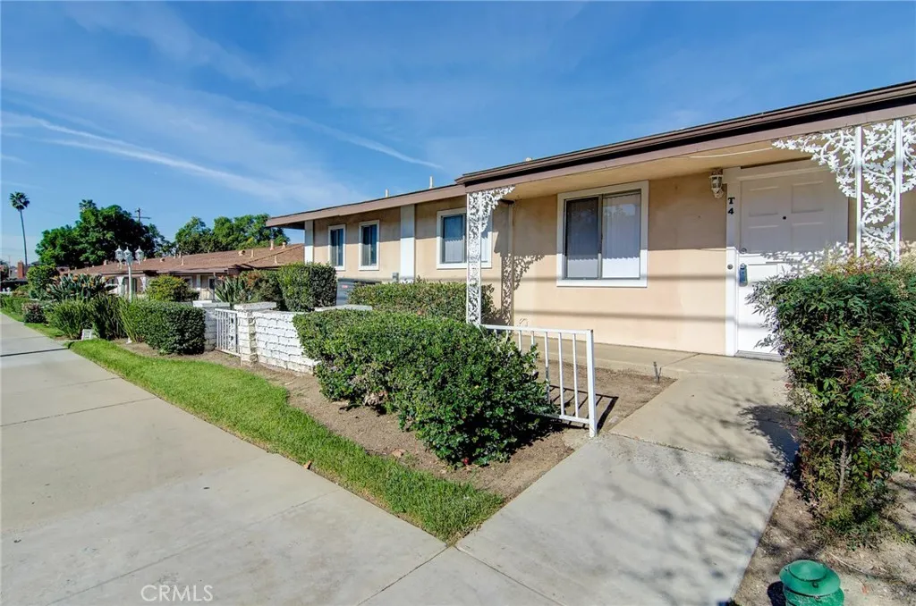 2525 N Bourbon T4, Orange, California 92865 home-pic-2
