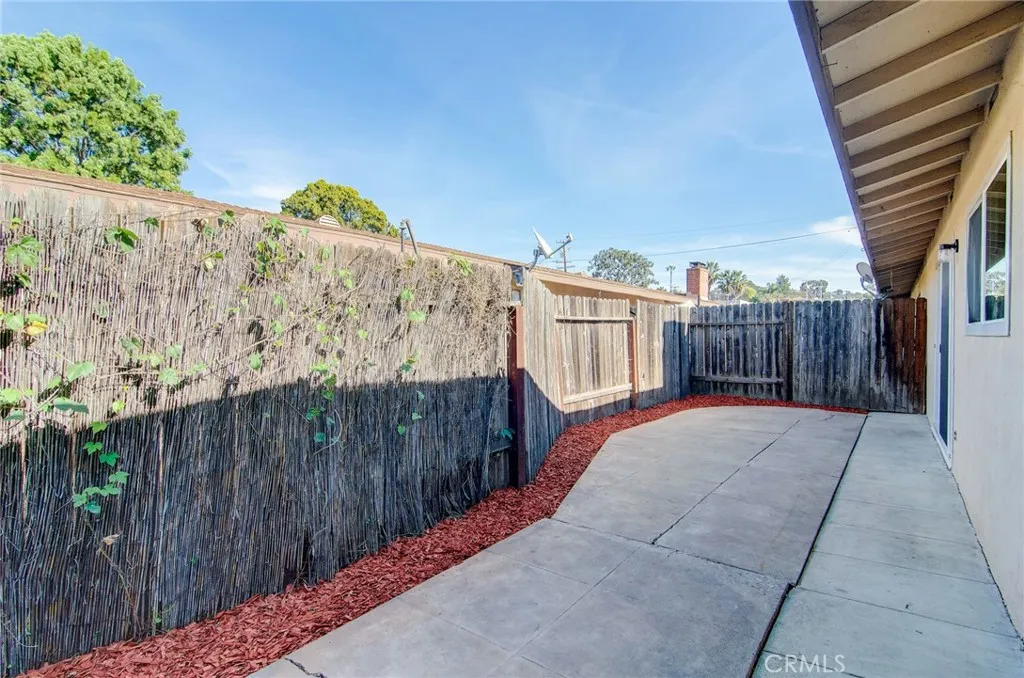 2525 N Bourbon T4, Orange, California 92865 home-pic-19