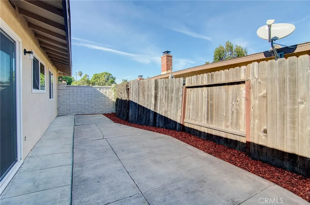 2525 N Bourbon T4, Orange, California 92865 home-pic-18