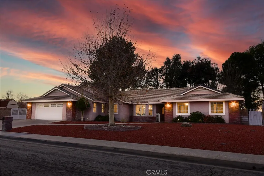 43119 Roulette, Lancaster, California 93536 home-pic-47
