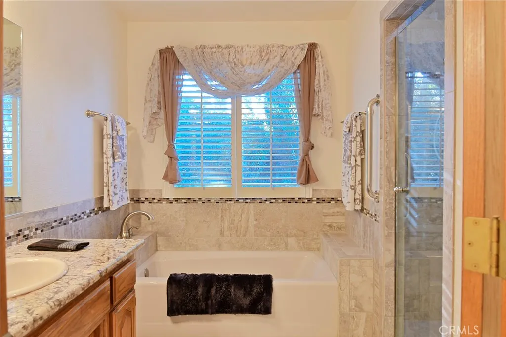 43119 Roulette, Lancaster, California 93536 home-pic-9