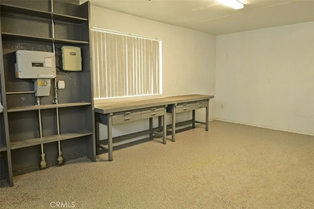 43119 Roulette, Lancaster, California 93536 home-pic-28