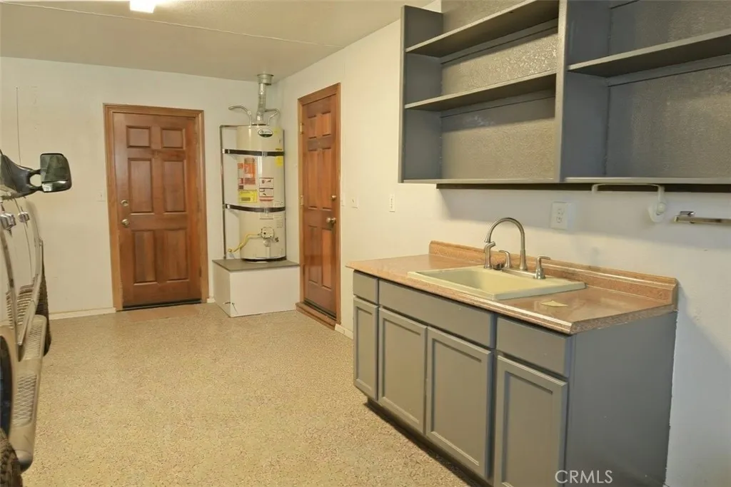 43119 Roulette, Lancaster, California 93536 home-pic-29