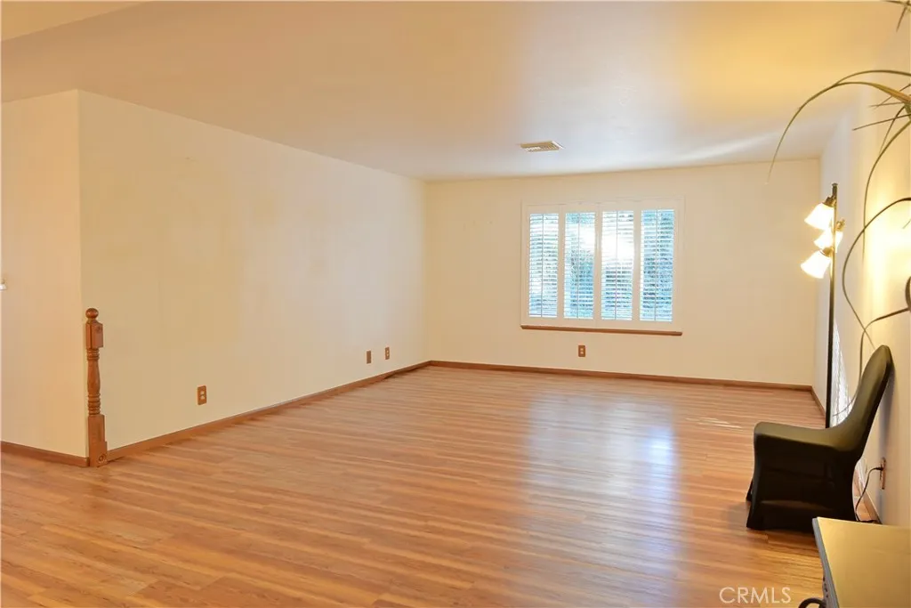43119 Roulette, Lancaster, California 93536 home-pic-4