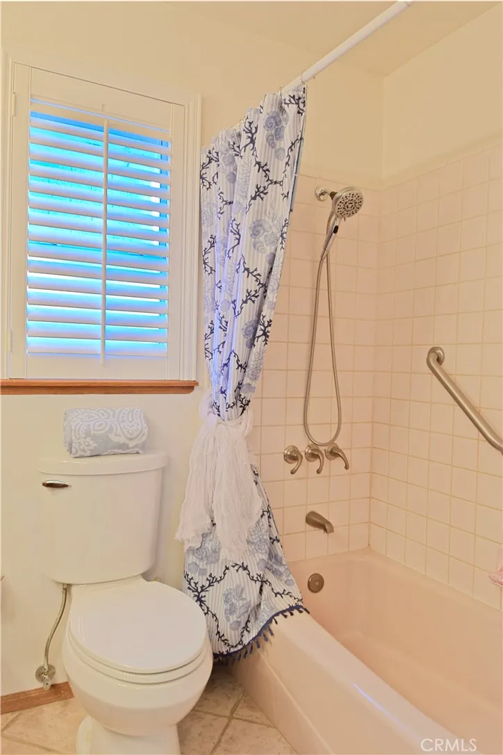 43119 Roulette, Lancaster, California 93536 home-pic-15