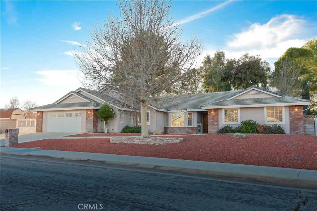 43119 Roulette, Lancaster, California 93536 home-pic-44