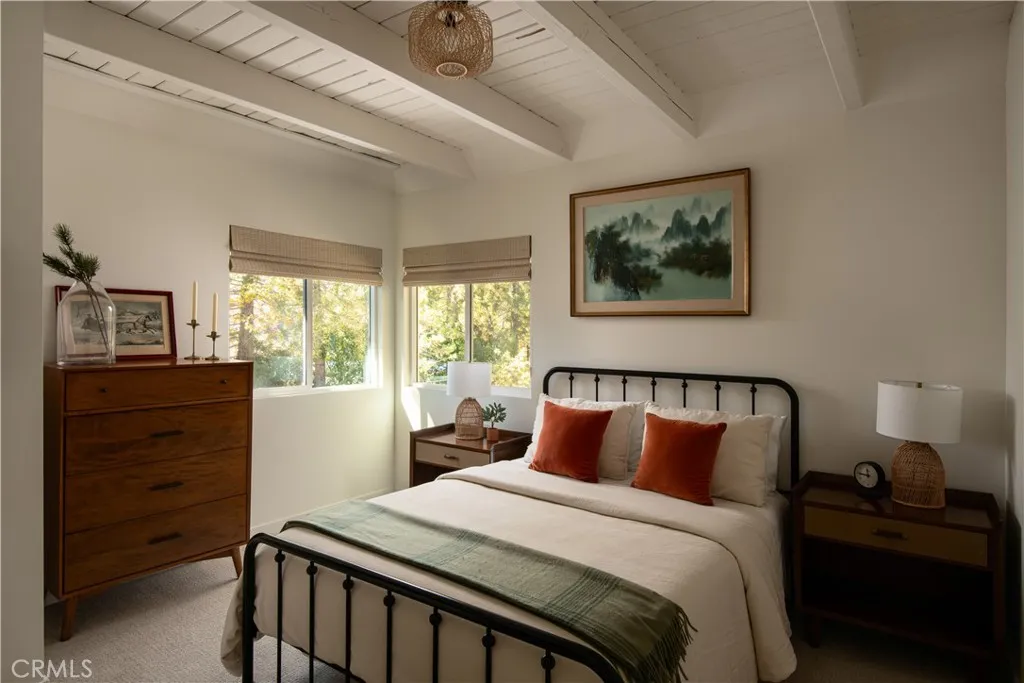 748 Shelter Cove, Lake Arrowhead, California 92352 home-pic-28