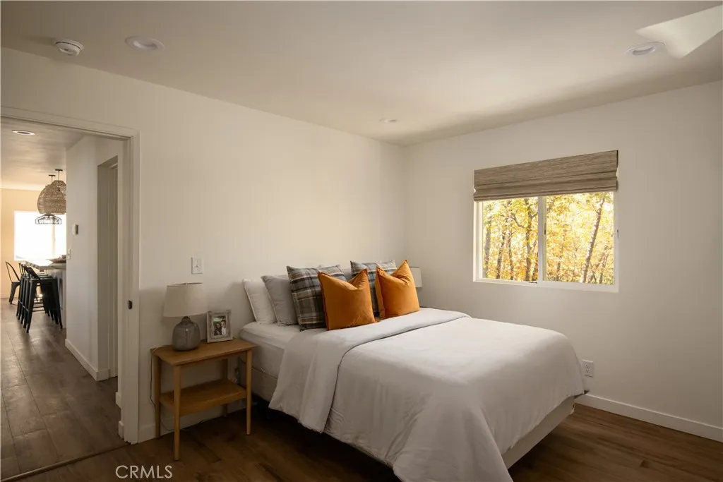 748 Shelter Cove, Lake Arrowhead, California 92352 home-pic-40