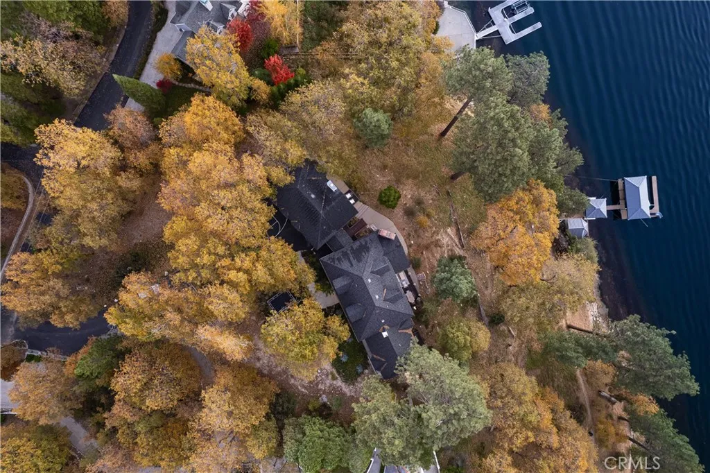 748 Shelter Cove, Lake Arrowhead, California 92352 home-pic-5