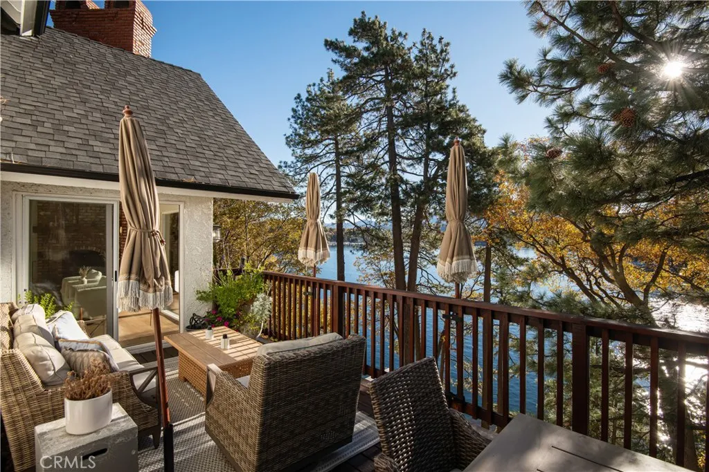 748 Shelter Cove, Lake Arrowhead, California 92352 home-pic-17