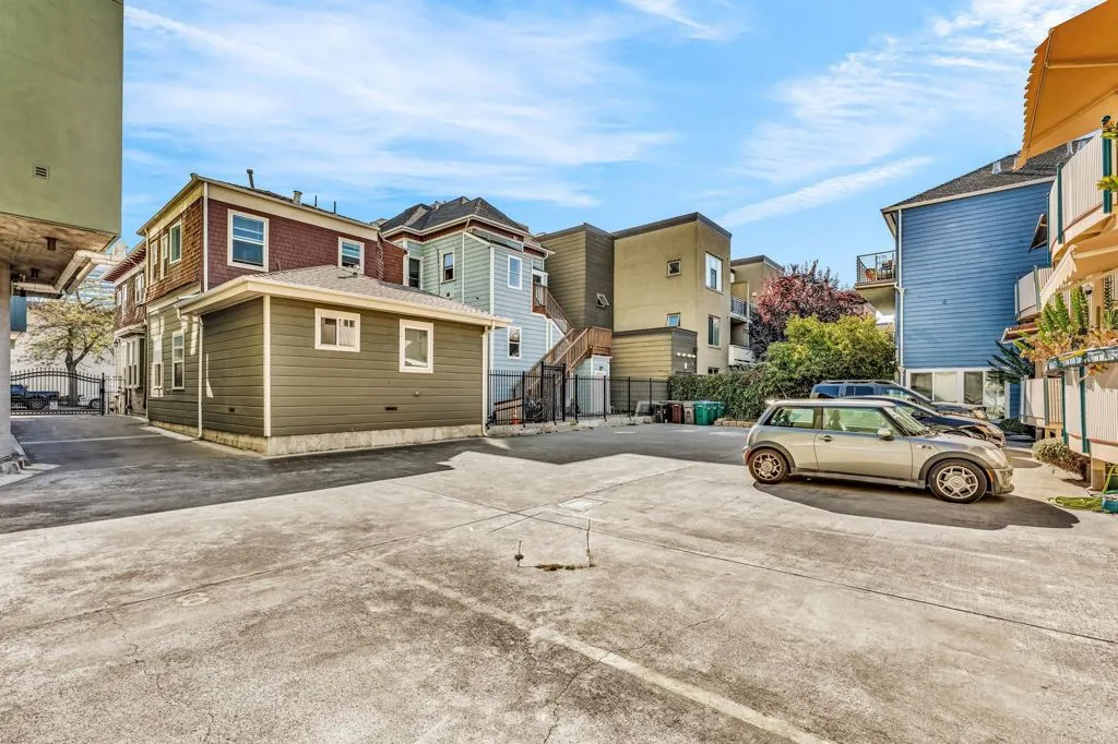 595 22nd St, Oakland, California 94612 home-pic-44