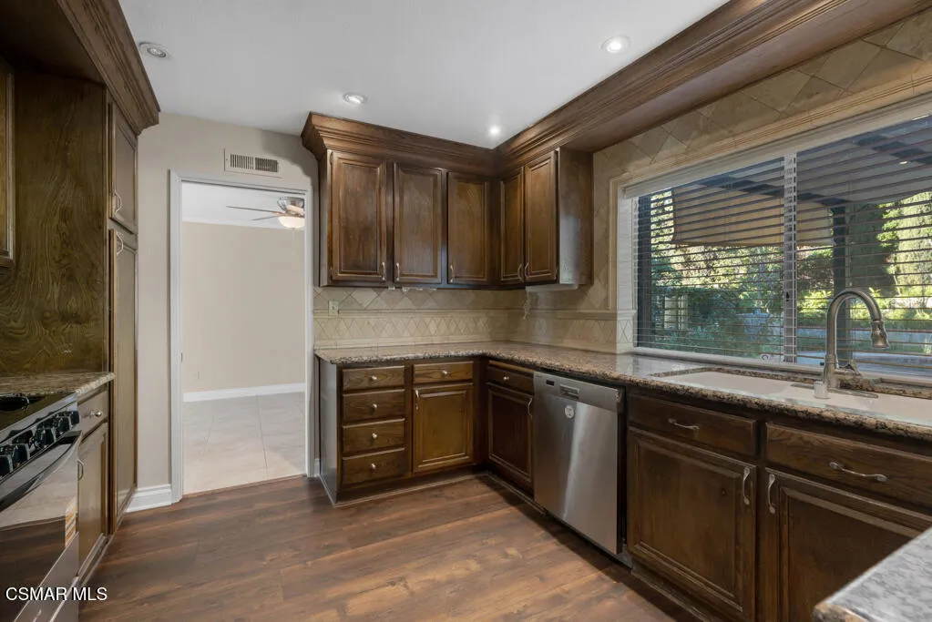 13341 Mission Tierra Way, Granada Hills, California 91344 home-pic-16