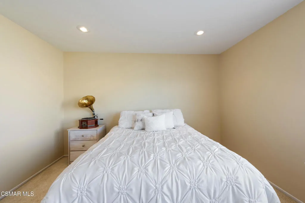1480 Sappanwood Avenue, Thousand Oaks, California 91320 home-pic-30