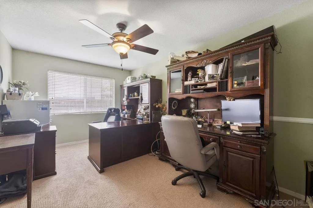 9942 Theresa Ln, Santee, California 92071 home-pic-21