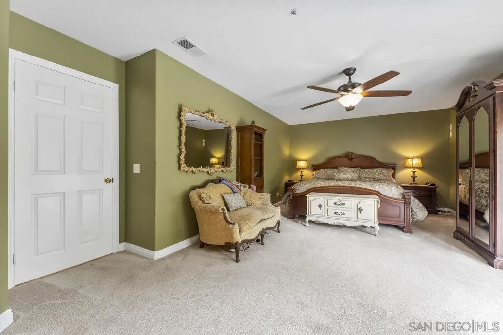 9942 Theresa Ln, Santee, California 92071 home-pic-17