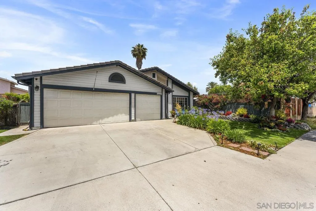 9942 Theresa Ln, Santee, California 92071 home-pic-34