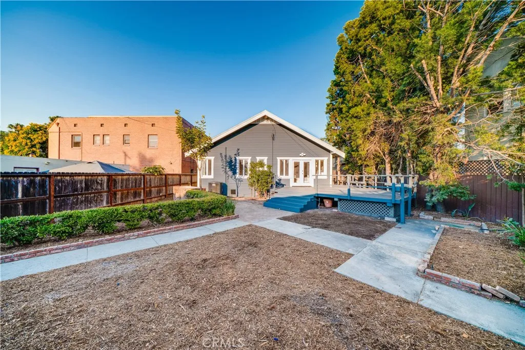 843 Cedar Avenue, Long Beach, California 90813 home-pic-24
