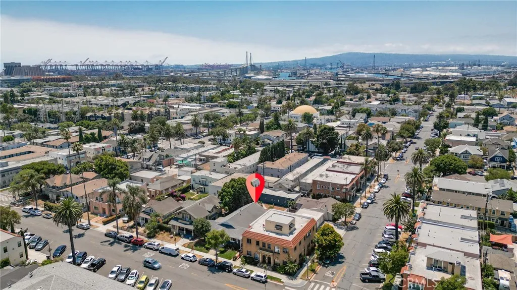 843 Cedar Avenue, Long Beach, California 90813 home-pic-37
