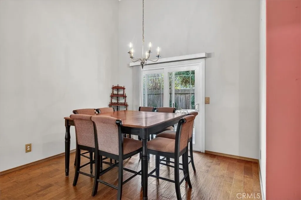 1881 E Frederick, Fresno, California 93720 home-pic-14