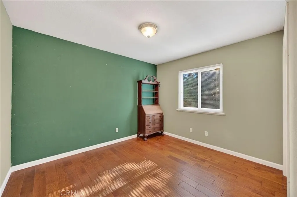 1881 E Frederick, Fresno, California 93720 home-pic-27
