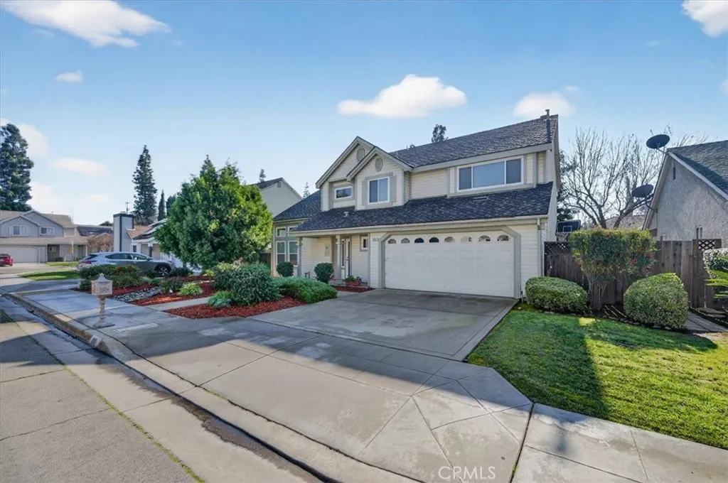 1881 E Frederick, Fresno, California 93720 home-pic-53